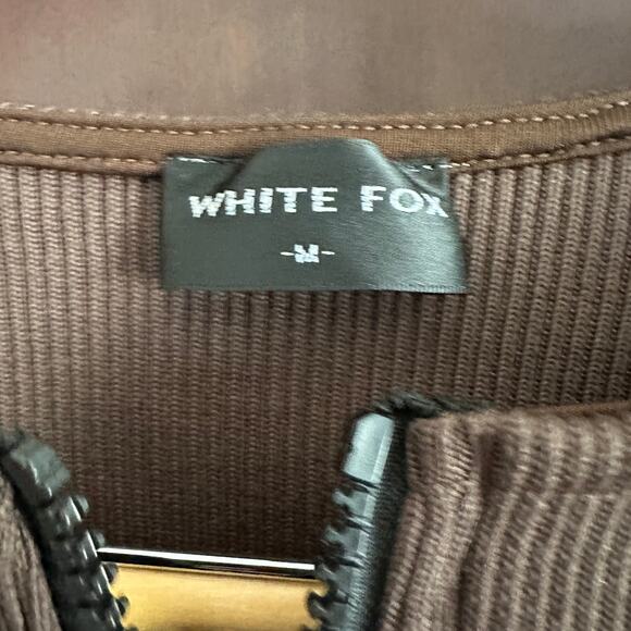 White Fox | The Real Thing Brown Ribbed Double Zipper Cropped Sweater | Medium - Picture 4 of 5